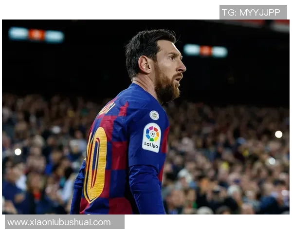 当今足坛最红火的明星球员盘点与他们的辉煌成就分析